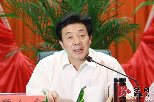 县委书记黎仁寅讲话市文明办主任黄光荣讲话县委副书记,代县长罗建南