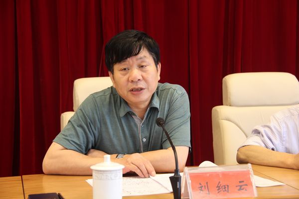 邵东县人大常委会主任刘细云讲话邵东县人大常委会副主任李涤非主持