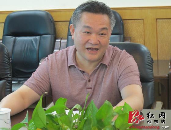 王定松约谈9乡镇党委书记督战危房改造工作
