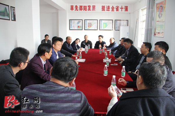 新闻中心 邵东时政 正文  当天,通过洽谈,湖南德天集团负责人颜坚生